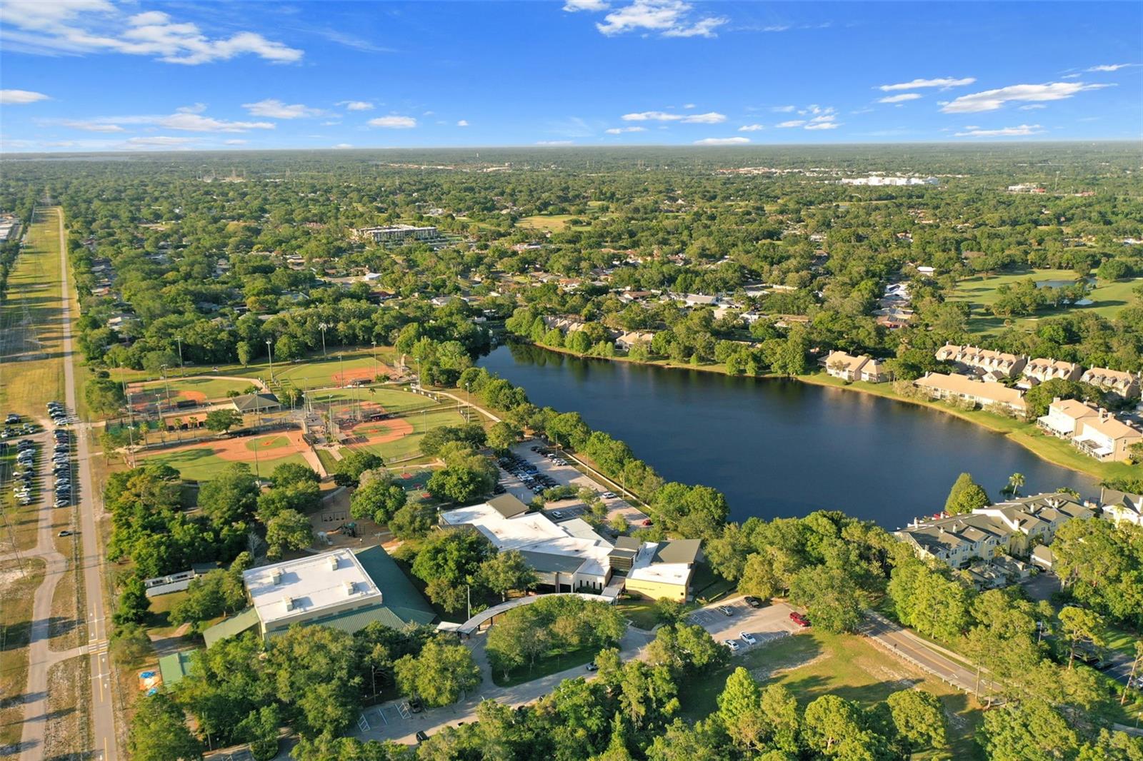 WESTCHESTER LAKE TWNHMS - Residential