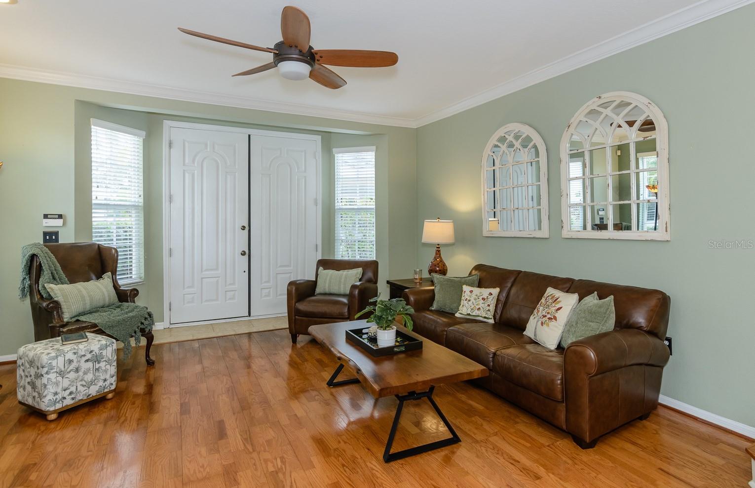 WESTCHESTER LAKE TWNHMS - Residential