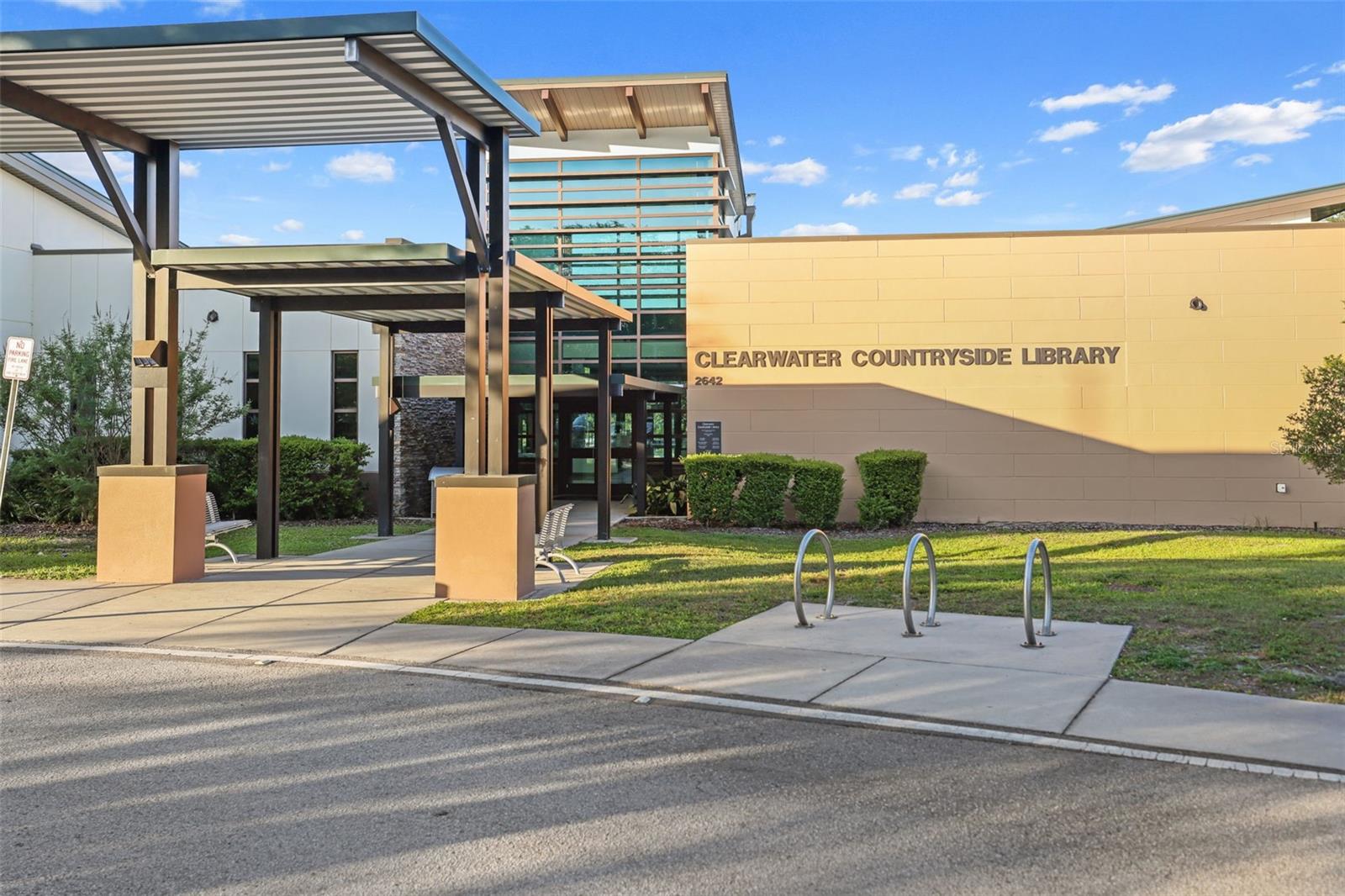 WESTCHESTER LAKE TWNHMS - Residential