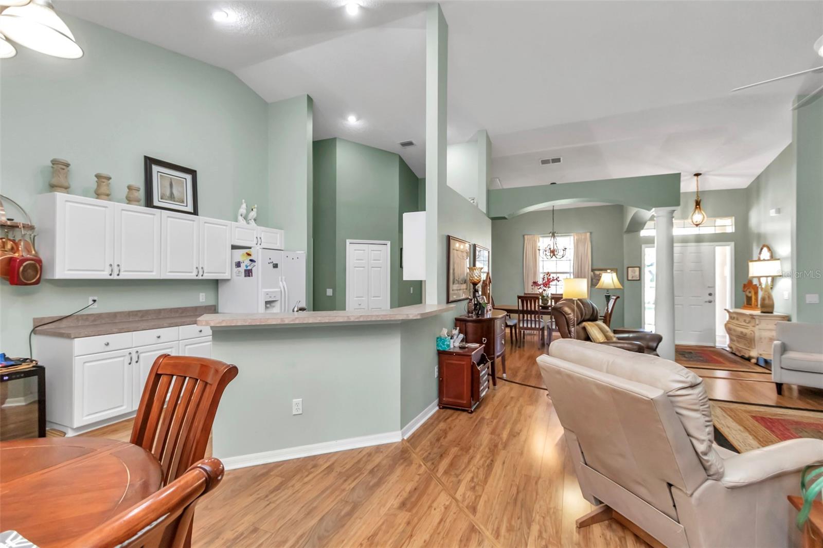 HARBOR HILLS THE GROVE - Residential