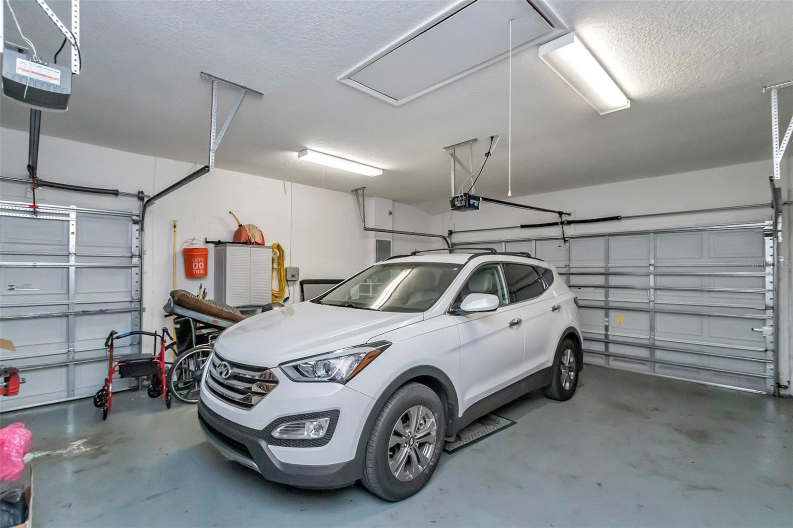 HARBOR HILLS THE GROVE - Residential