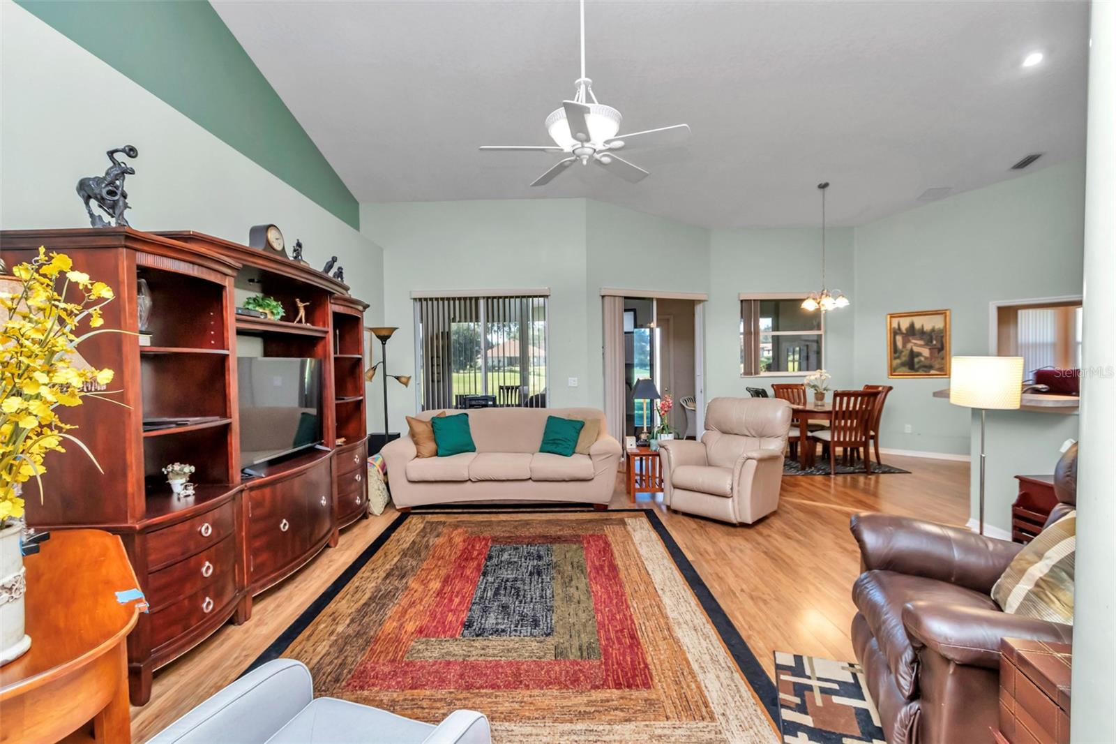 HARBOR HILLS THE GROVE - Residential