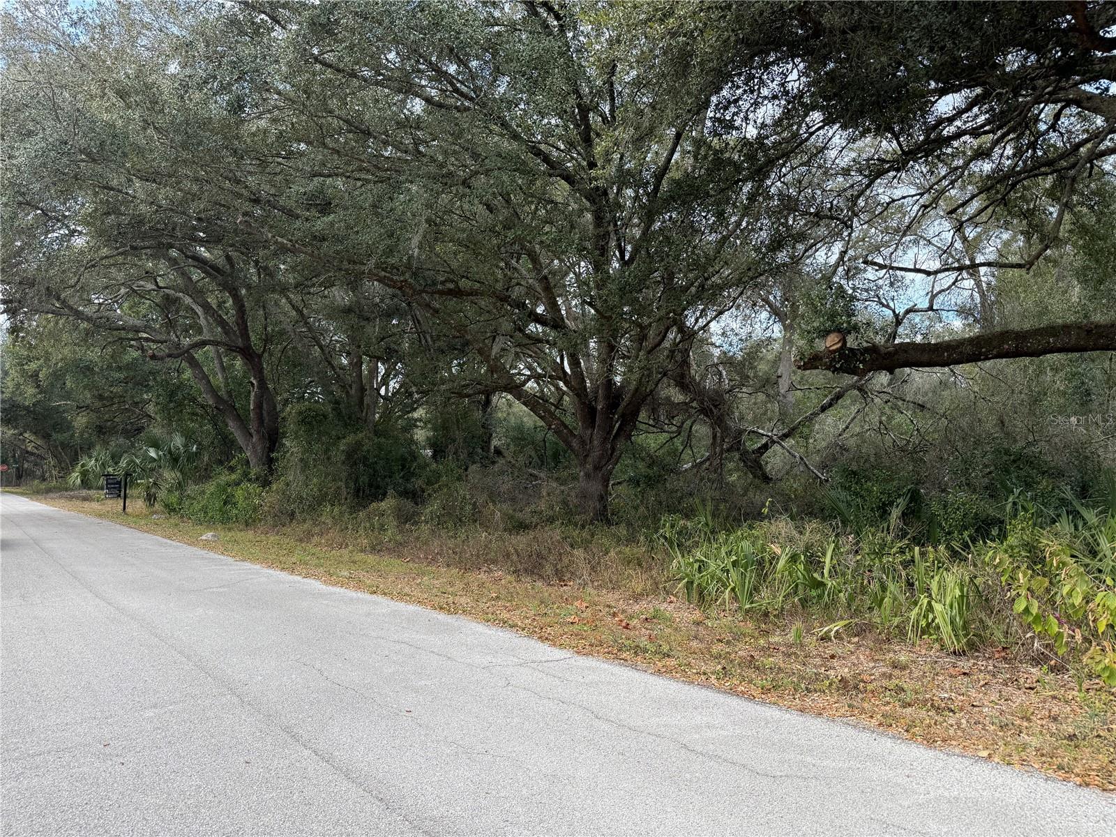 RIVERDALE SEC 1 - Land