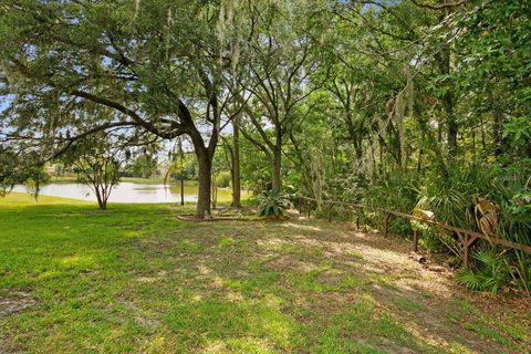 A home in WESLEY CHAPEL