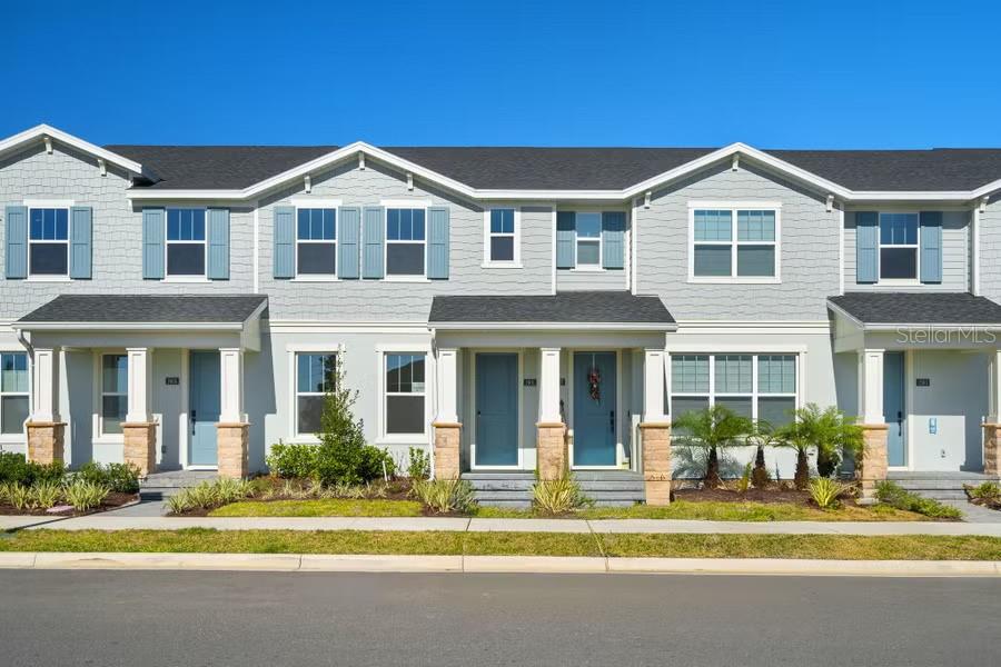 Now available for rent! Discover luxury living at 1601 Pinecliff Dr, Apopka, FL 32703, located in the highly desirable Bronson Peak – Hamlin Collection. This brand-new community offers the perfect balance of comfort, privacy, and style with spacious two-story townhomes designed for modern living.
This stunning residence features an open floor plan, high-end finishes, and generous living space. Enjoy a resort-style lifestyle with access to premium amenities, including a sparkling outdoor pool and an elegant clubhouse—perfect for relaxation or entertaining guests.
Ideally situated in Apopka, the location places you close to top-rated schools, parks, shopping, dining, and convenient commuter routes connecting you to all that Central Florida has to explore.
Don’t miss this incredible rental opportunity—schedule your private tour today and make this beautiful townhome your next home!