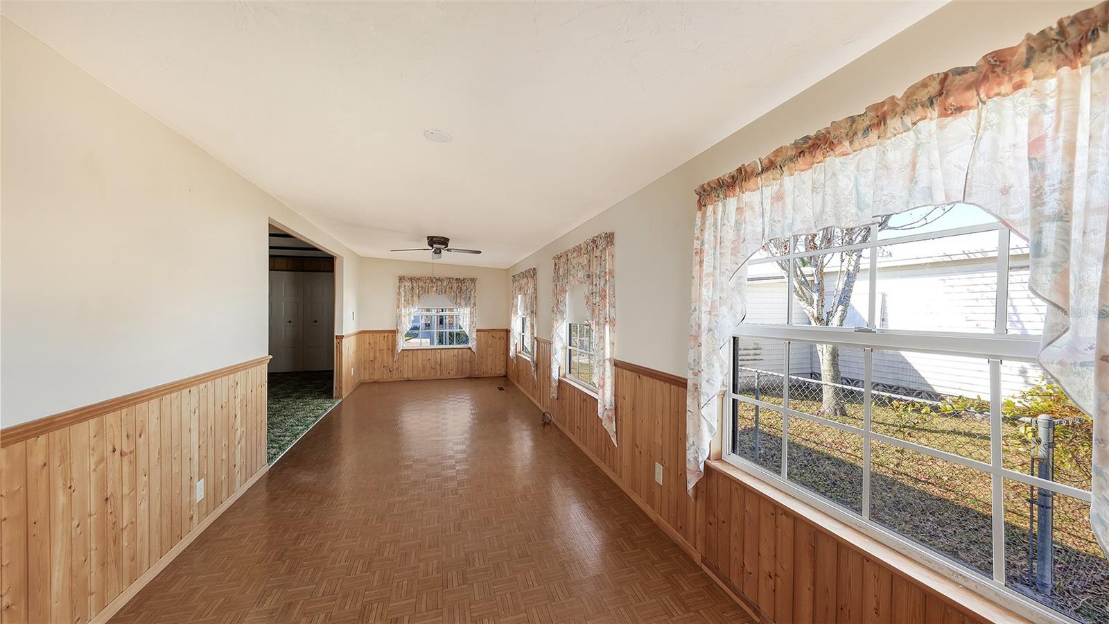 CASA LOMA MOBILEHOME - Residential