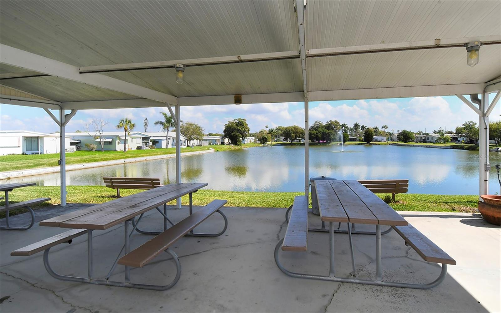 CASA LOMA MOBILEHOME - Residential