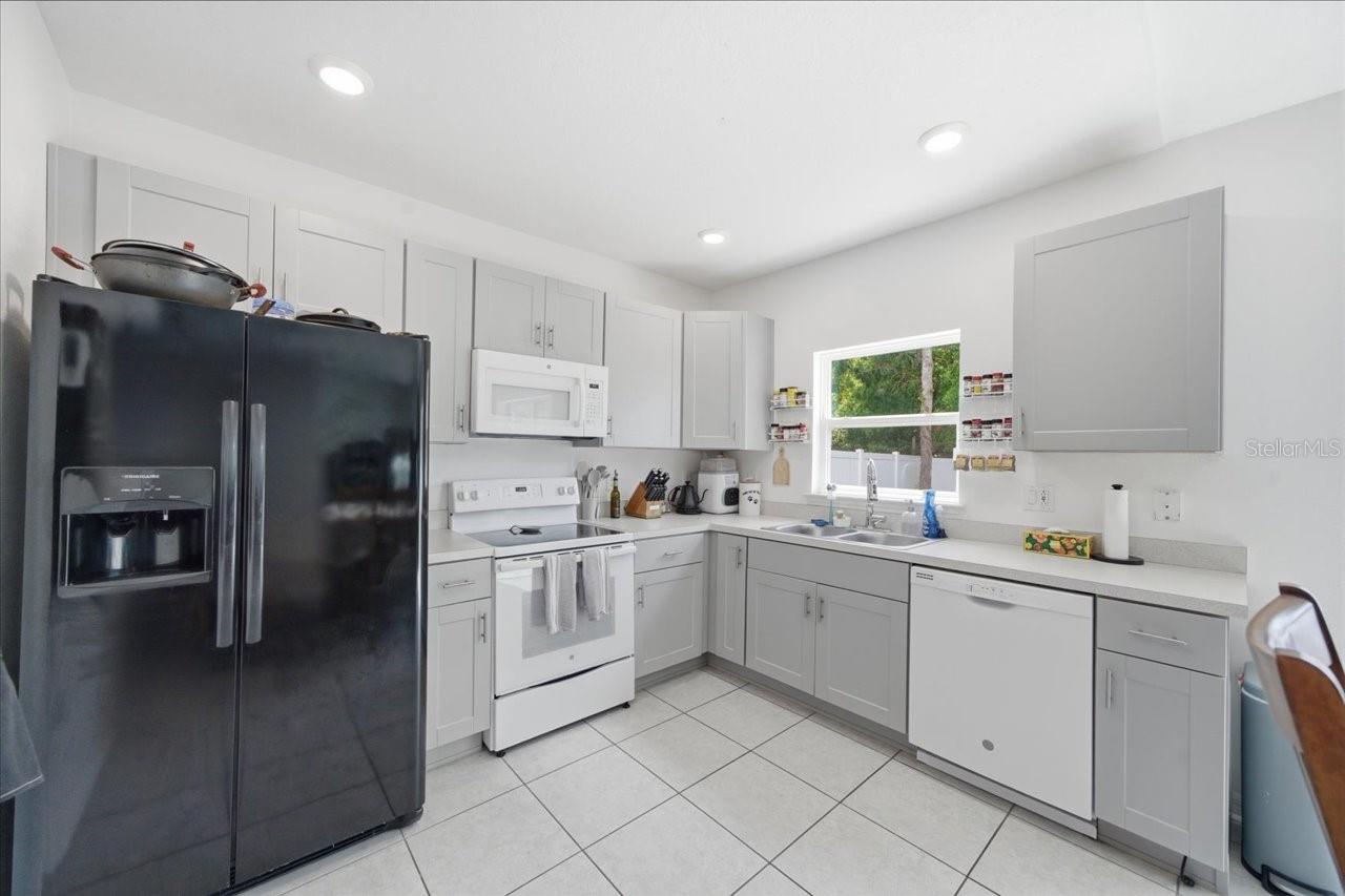 WEEKI WACHEE WOODLANDS - Residential