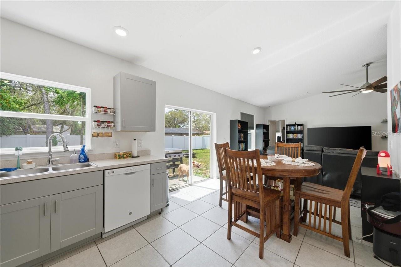 WEEKI WACHEE WOODLANDS - Residential