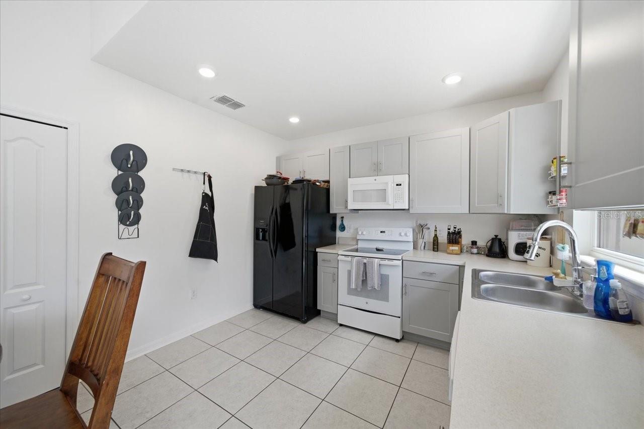 WEEKI WACHEE WOODLANDS - Residential