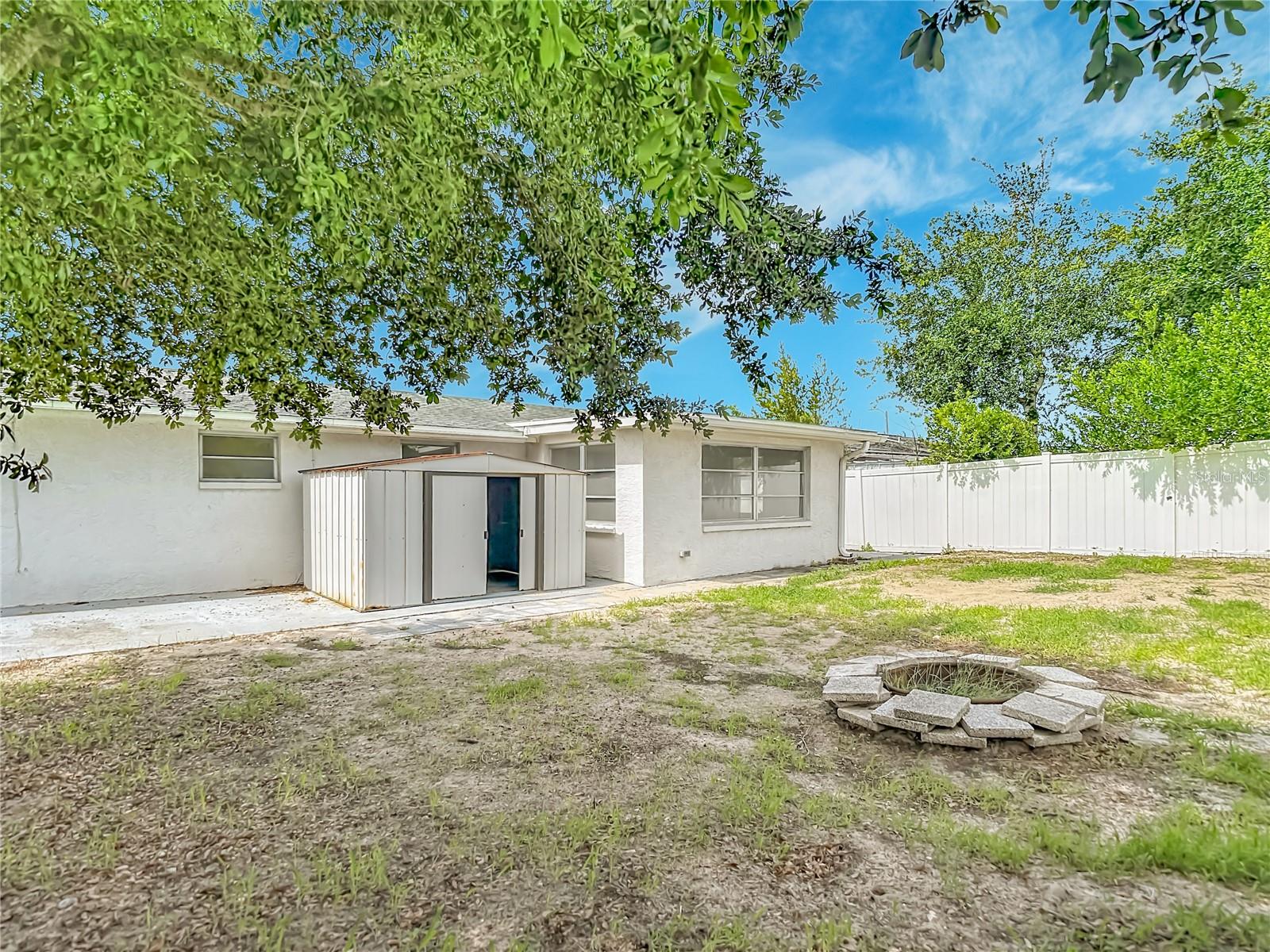 ALOHA GARDENS - Residential
