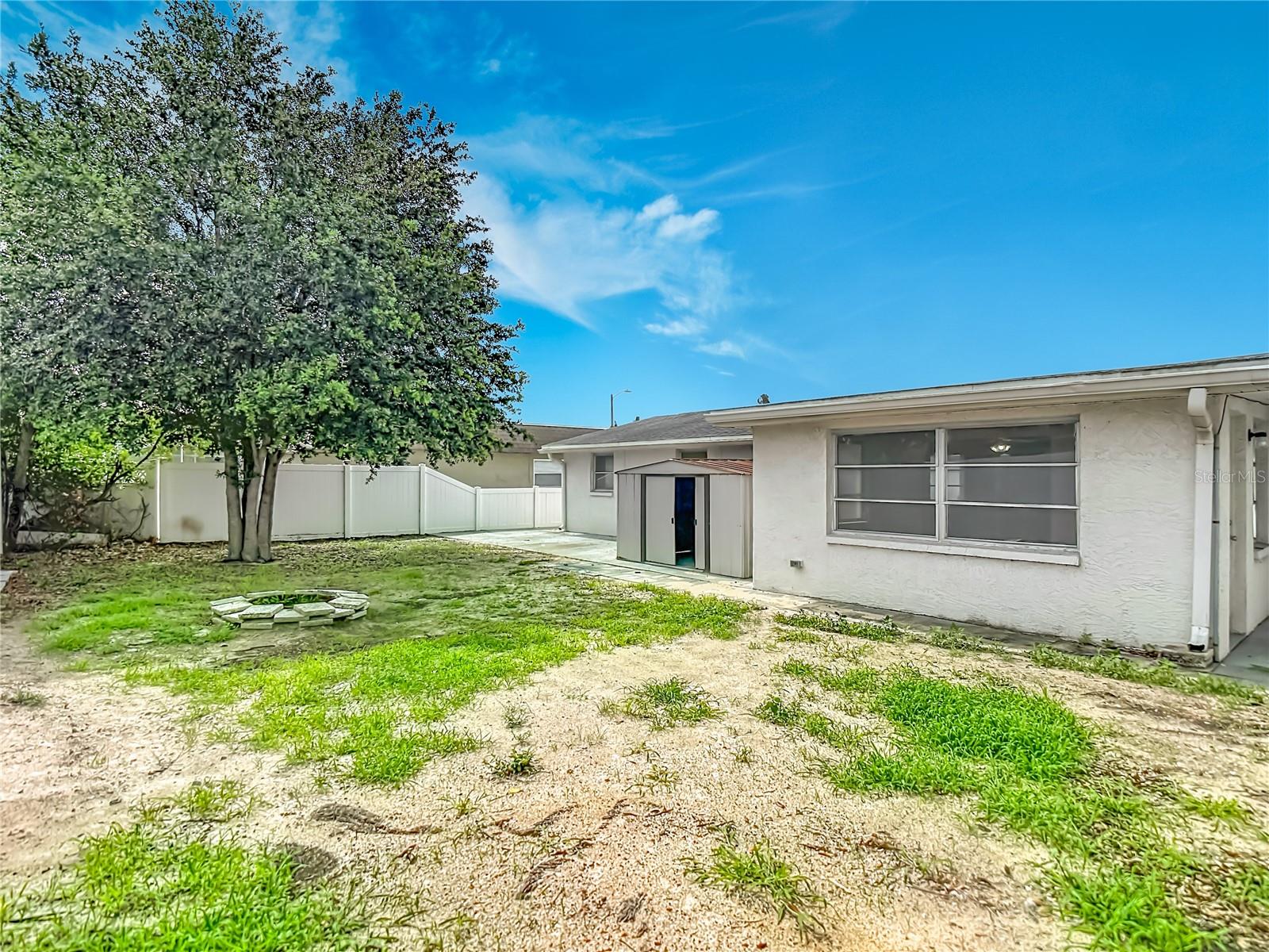 ALOHA GARDENS - Residential