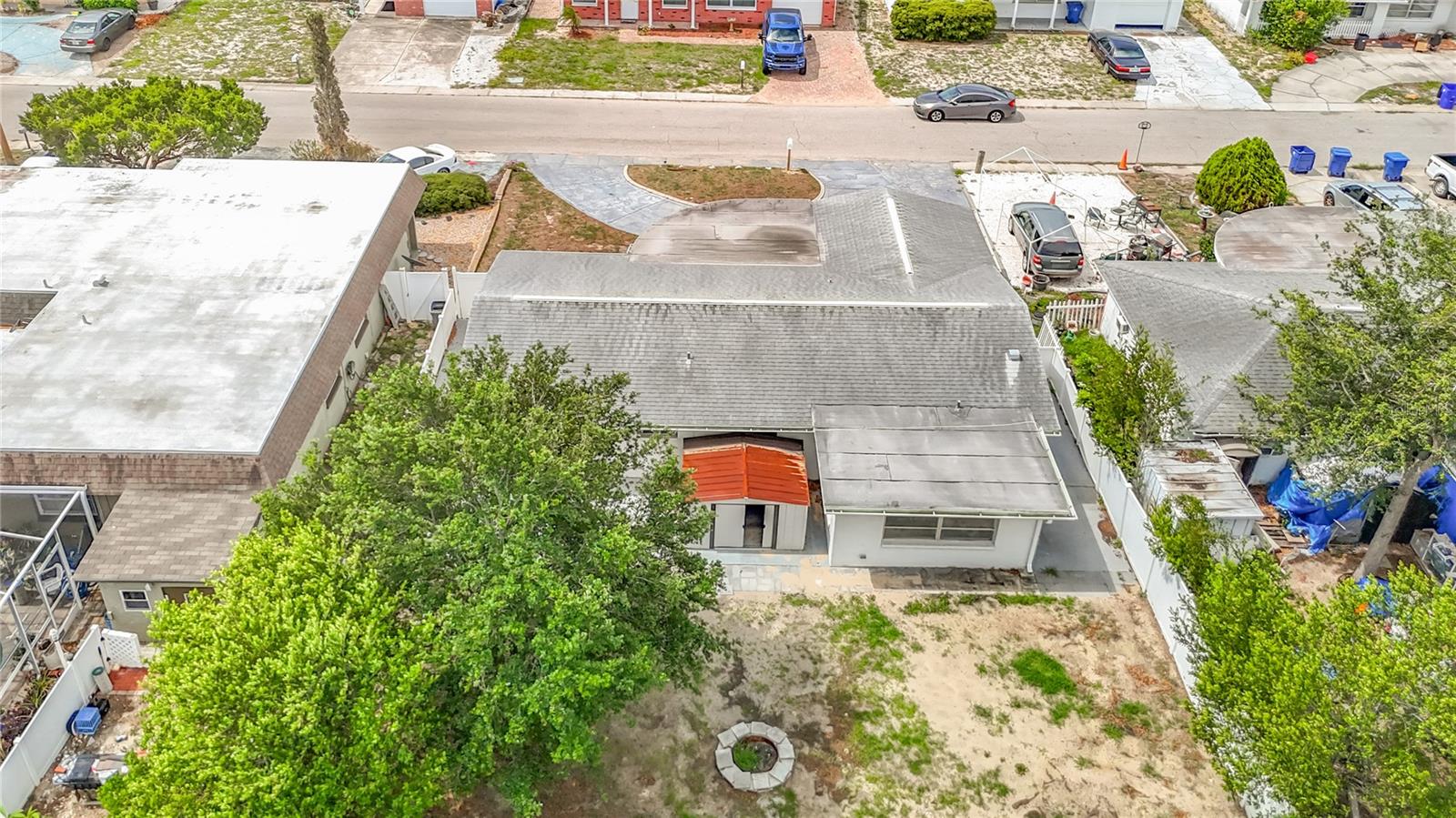 ALOHA GARDENS - Residential