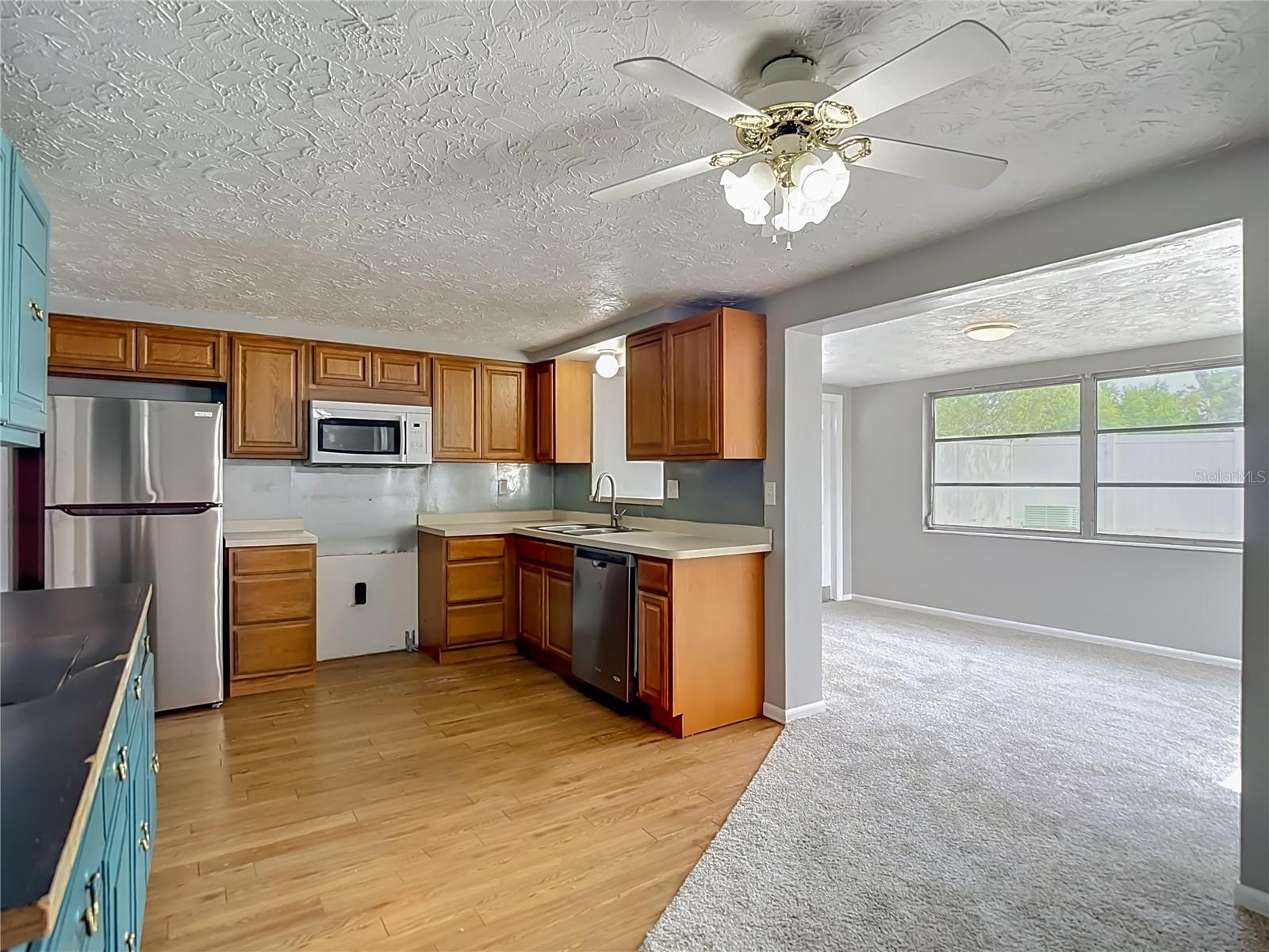ALOHA GARDENS - Residential