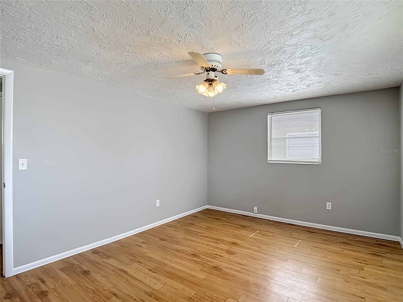 ALOHA GARDENS - Residential