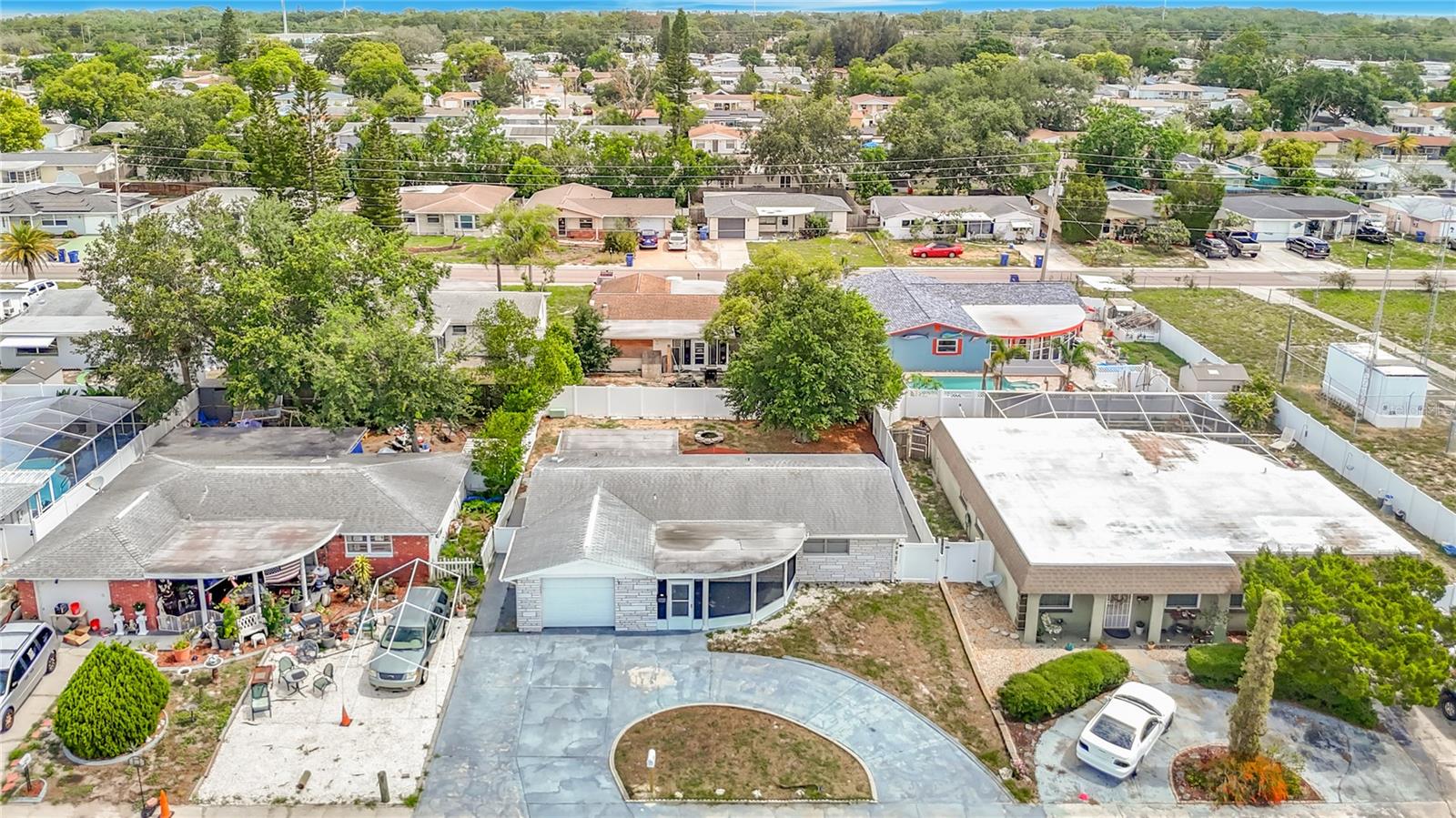 ALOHA GARDENS - Residential