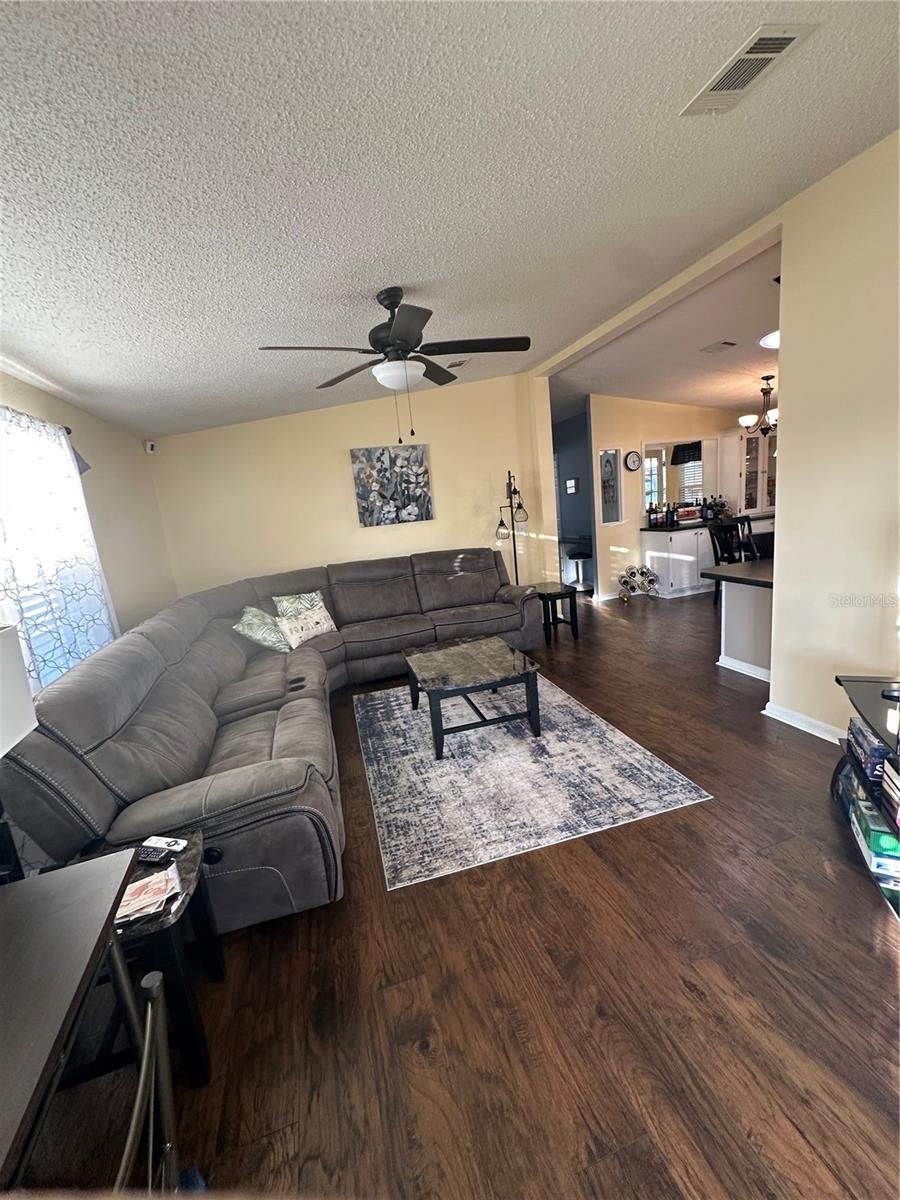 LADY LAKE ORANGE BLOSSOM GARDENS UNIT 12 - Residential