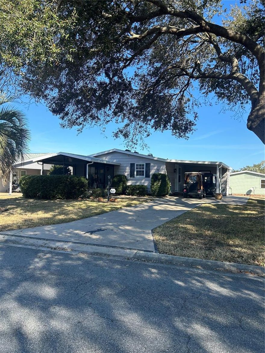 New Listing..!  No Bond - No CDD or Maintenance fee.  Located in the beautiful historic area of The Villages - Country Club Hills, near Orange Blossom Country Club.  This cozy 2 bedroom 2 bath home is sitting on a quiet cul-de-sac street.  You can look at the beautiful sunsets and/or watch golfers finish up their rounds via your peek-a-boo golf course view across the street.  The open kitchen has an updated kitchen with Stainless Steel appliances,painted white cabinets, tile backsplash, and pendant lights over the breakfast bar.  The windows replaced (2016) HVAC replaced (2016).  You are a golf cart ride away to Spanish Springs Square for your nightly entertainment, restaurants, shopping, doctors and the hospital.  There are many 9 and 18 hole golf courses, pickleball, tennis, and bocce ball courts, softball fields, bowling lanes, pools, and many recreation centers for inside activities including pool tables.  Be sure to call today to see this home.