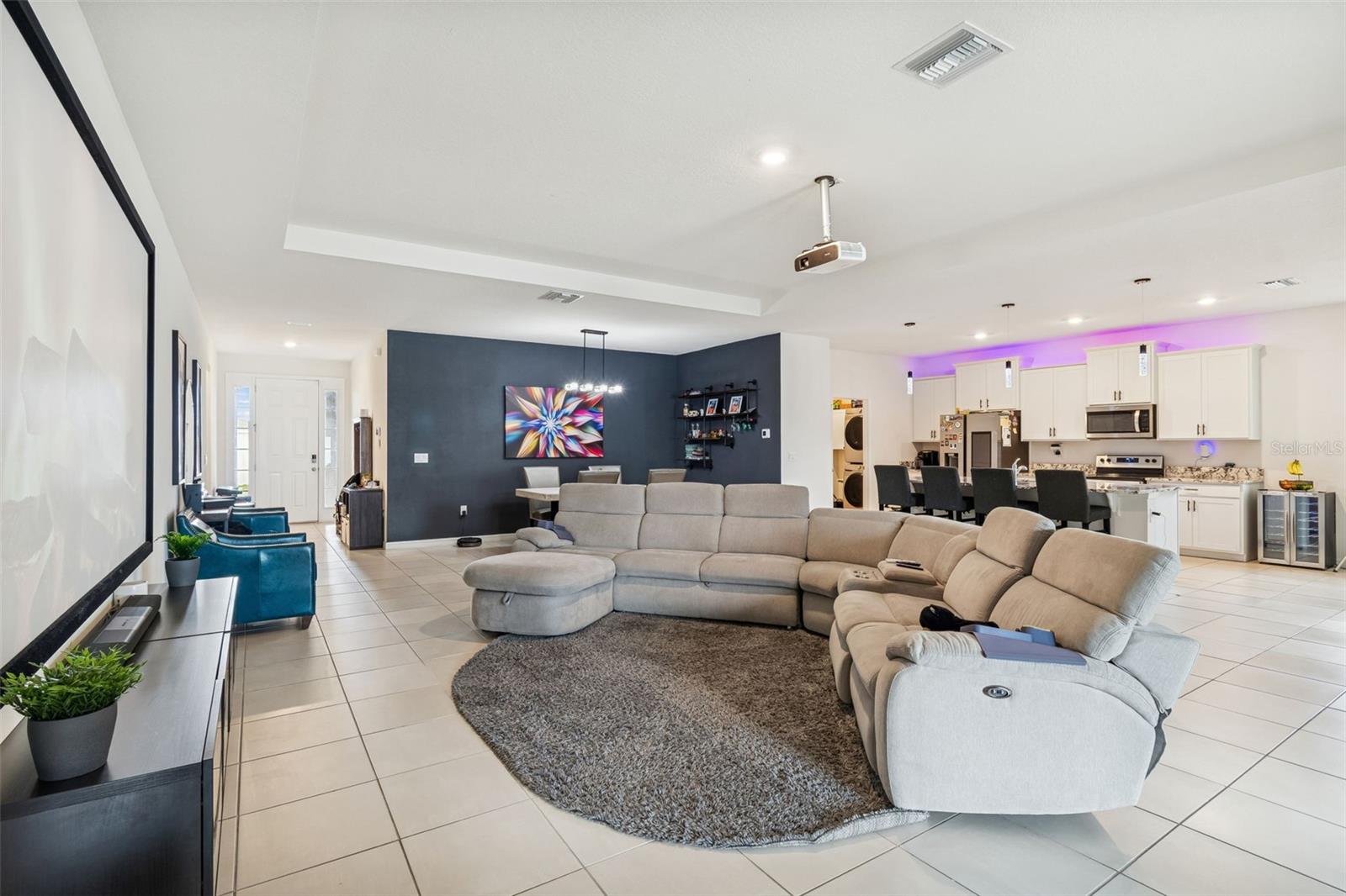 BARRINGTON/STERLING HILL UN 1 - Residential