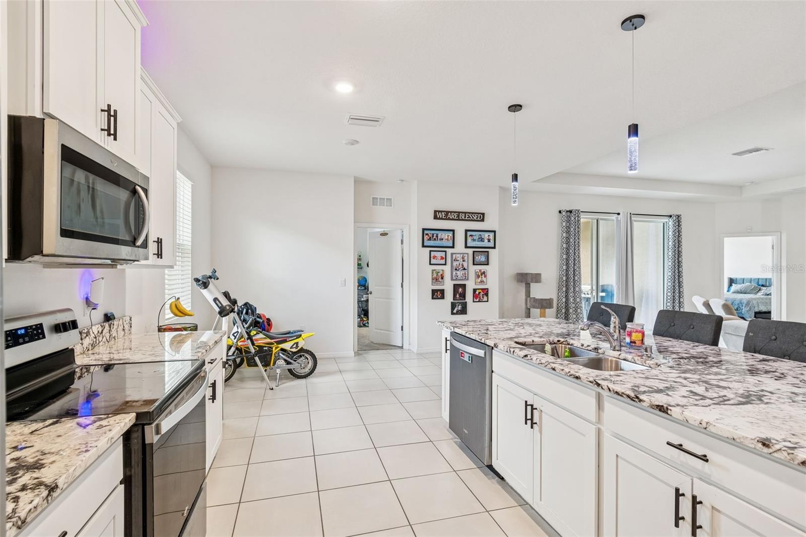 BARRINGTON/STERLING HILL UN 1 - Residential