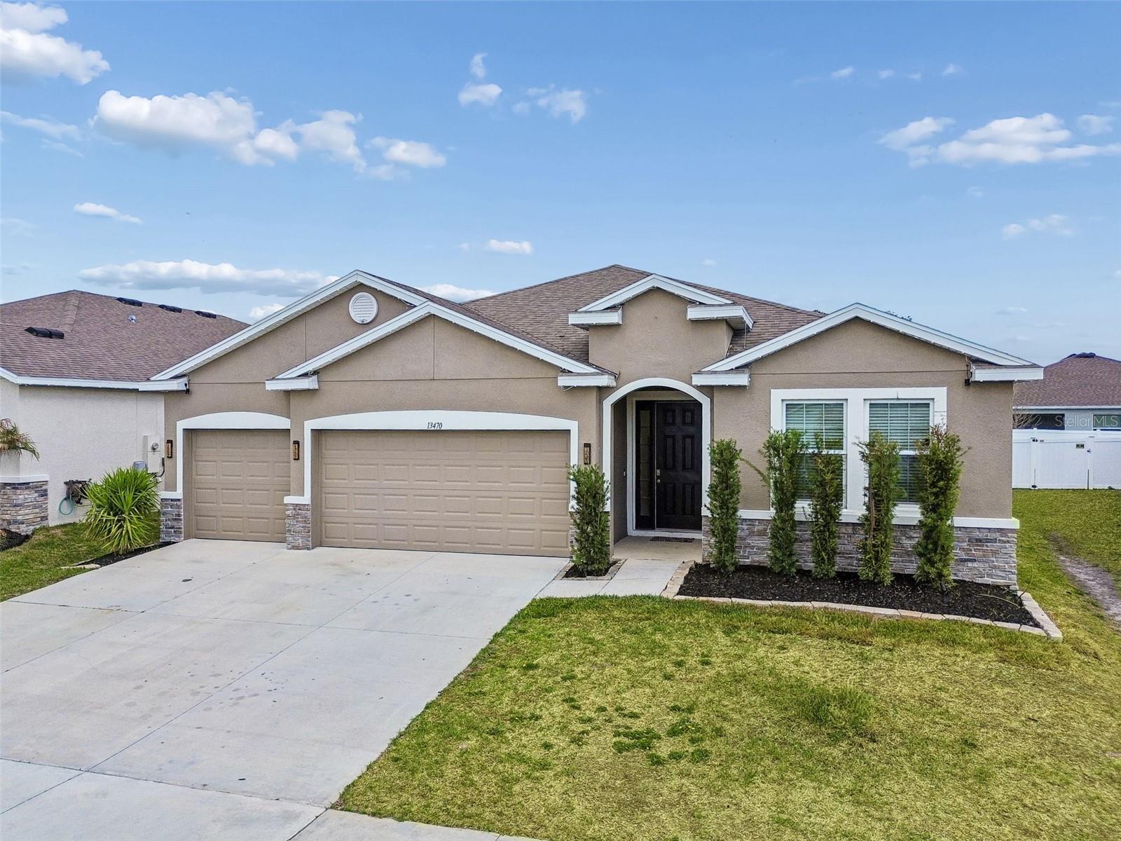 BARRINGTON/STERLING HILL UN 1 - Residential