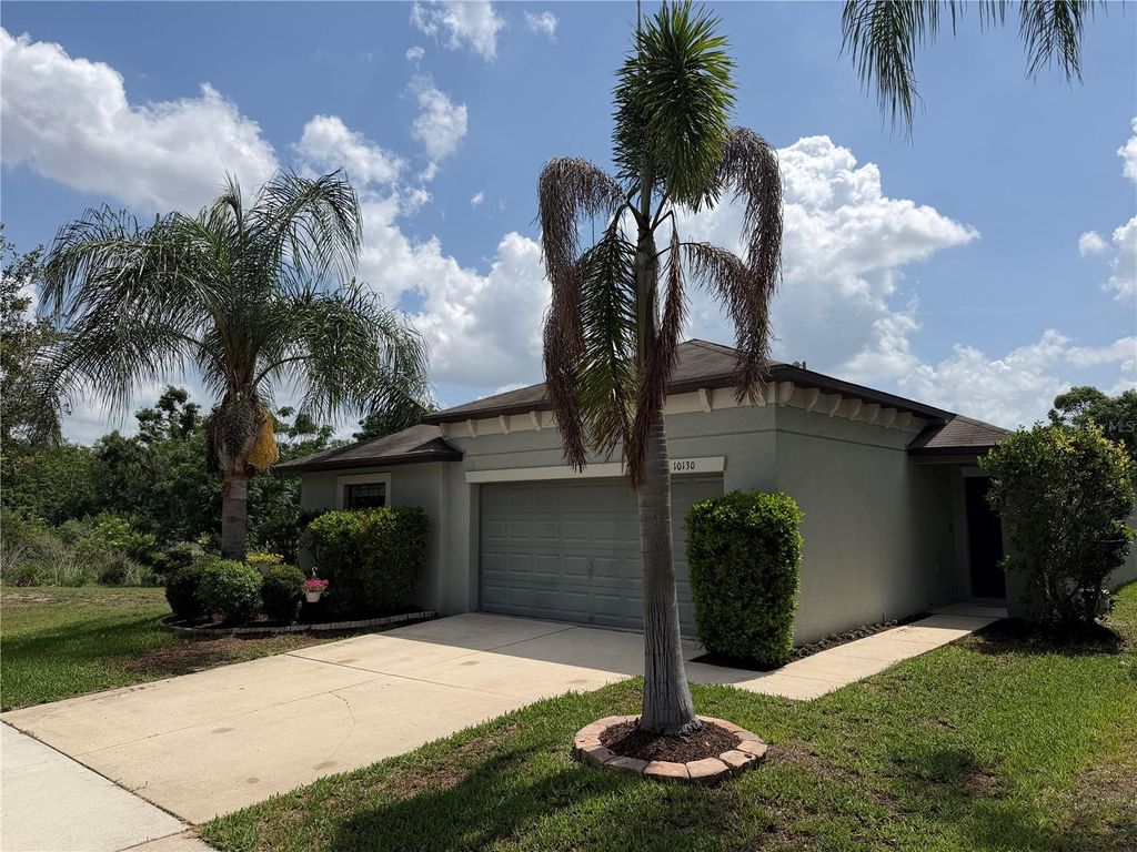 Photo of 10130 Rose Petal Place, Riverview, FL 33578 (MLS # A4695000)