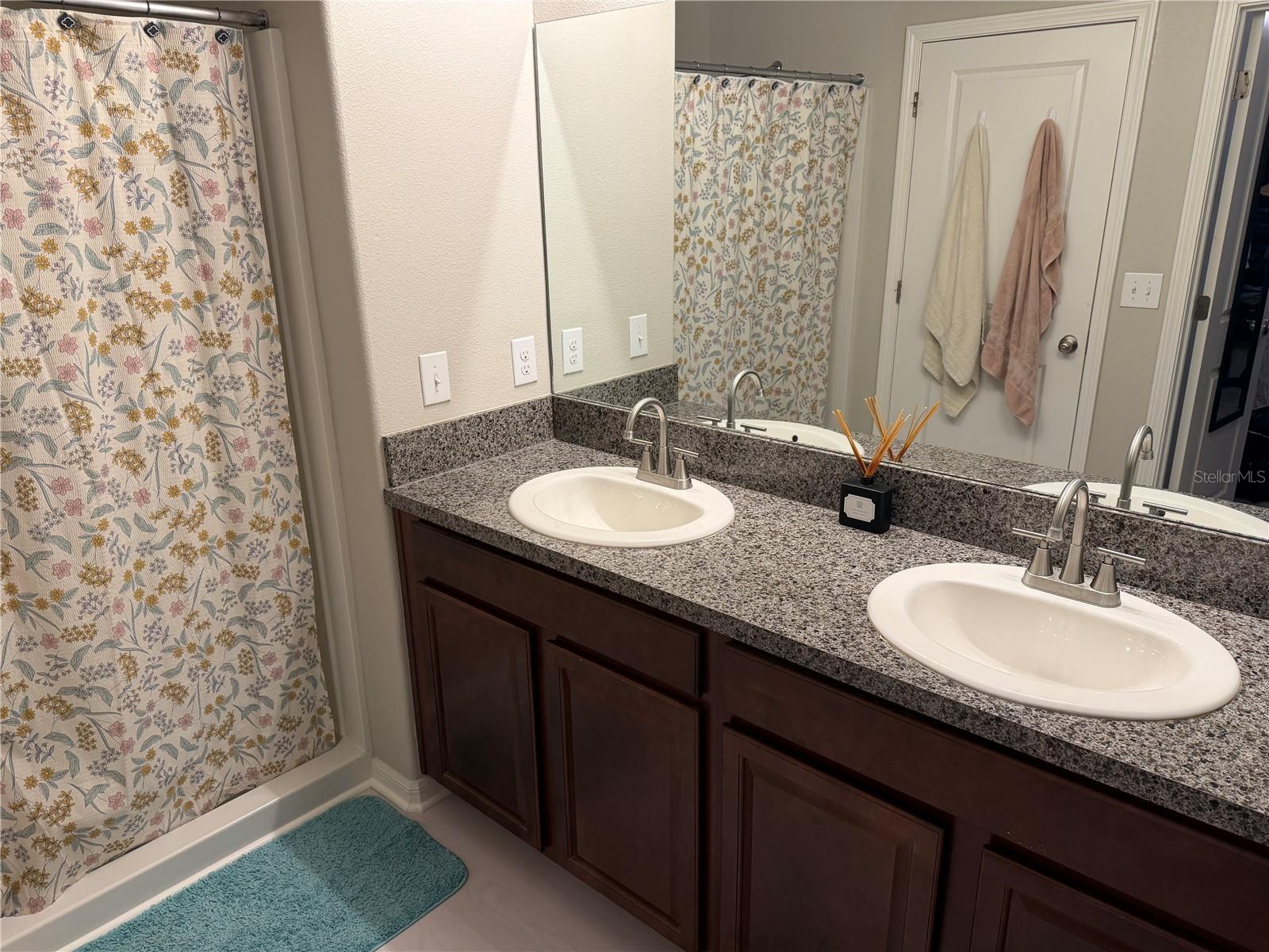 TWIN CREEKS PH 1 & 2 - Residential