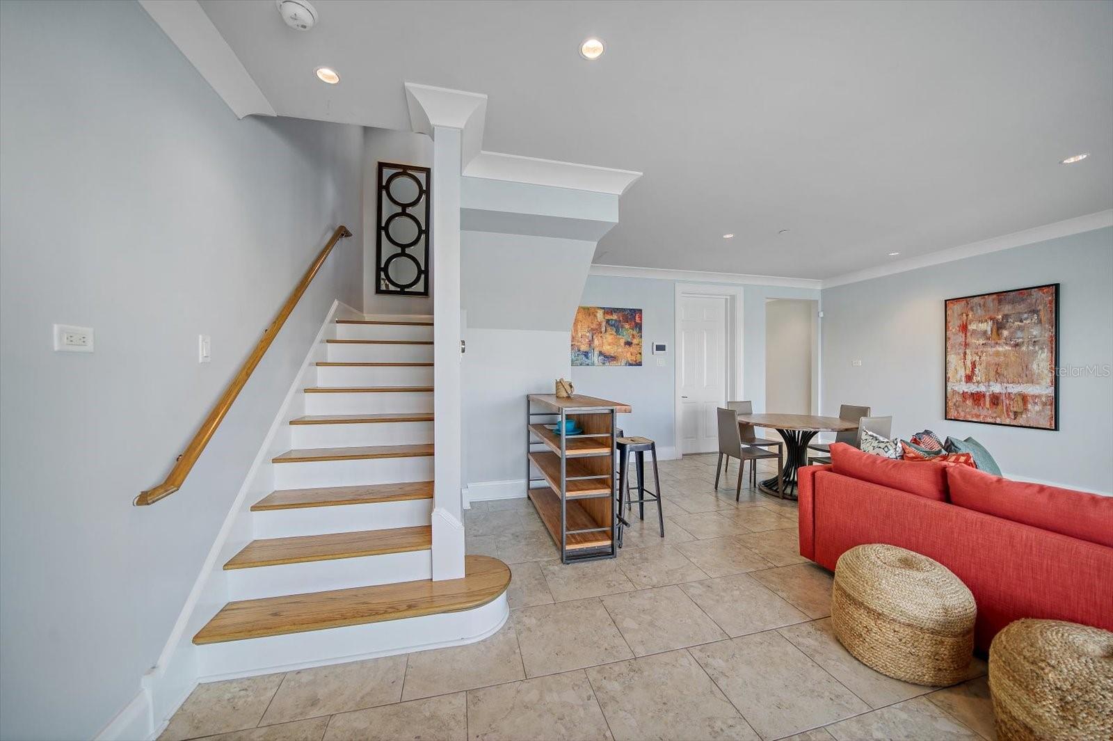 BRIGHTWATER BLUE TWNHMS - Residential