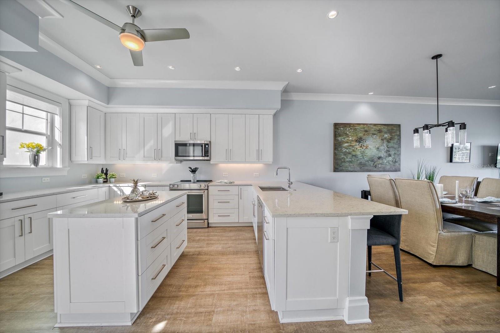 BRIGHTWATER BLUE TWNHMS - Residential