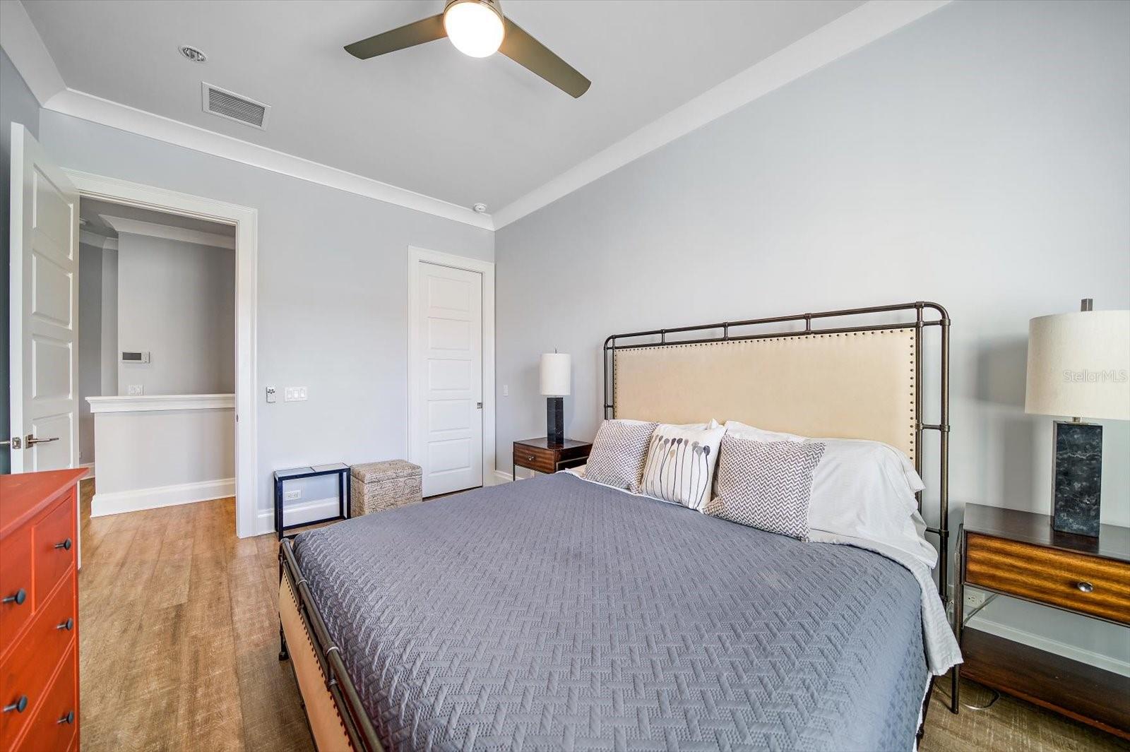 BRIGHTWATER BLUE TWNHMS - Residential