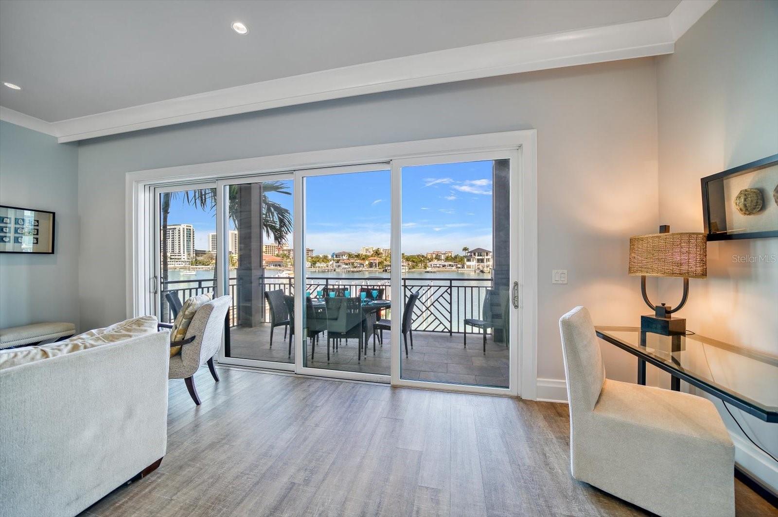 BRIGHTWATER BLUE TWNHMS - Residential