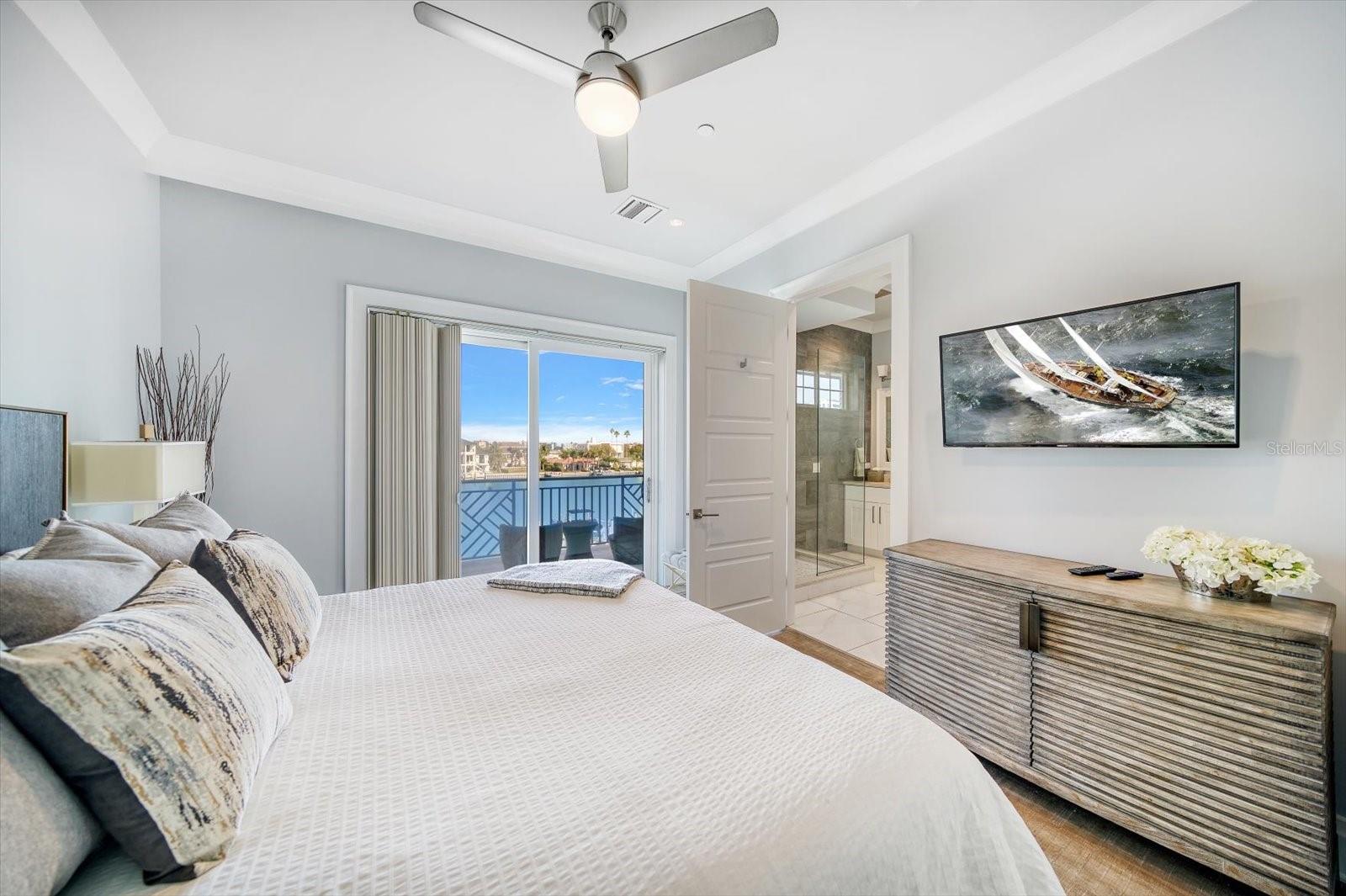 BRIGHTWATER BLUE TWNHMS - Residential