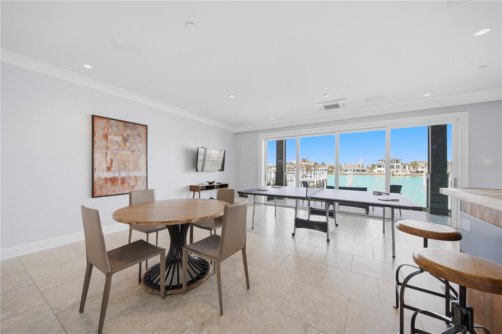 BRIGHTWATER BLUE TWNHMS - Residential