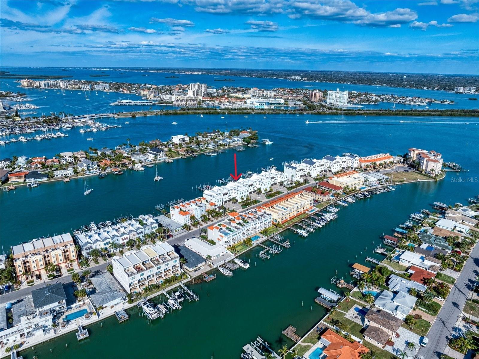 BRIGHTWATER BLUE TWNHMS - Residential