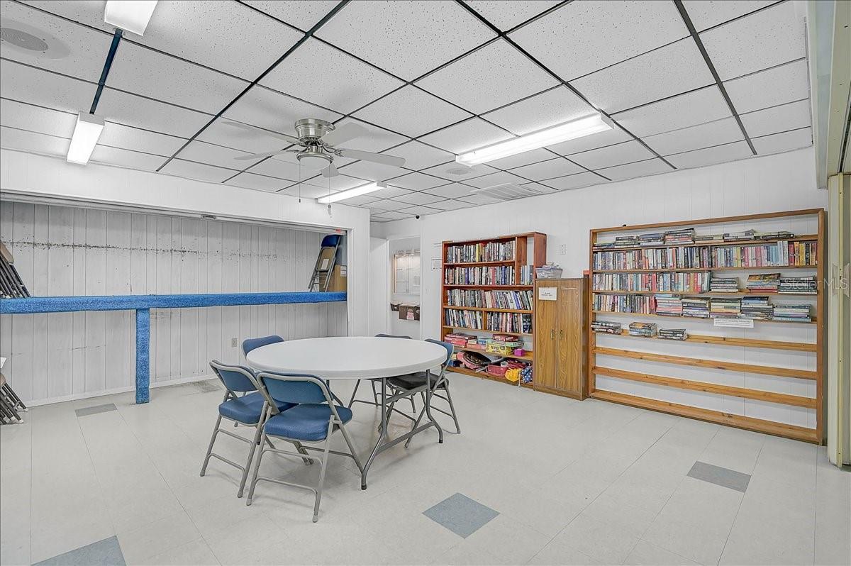 PARKWAY VILLAS - Residential