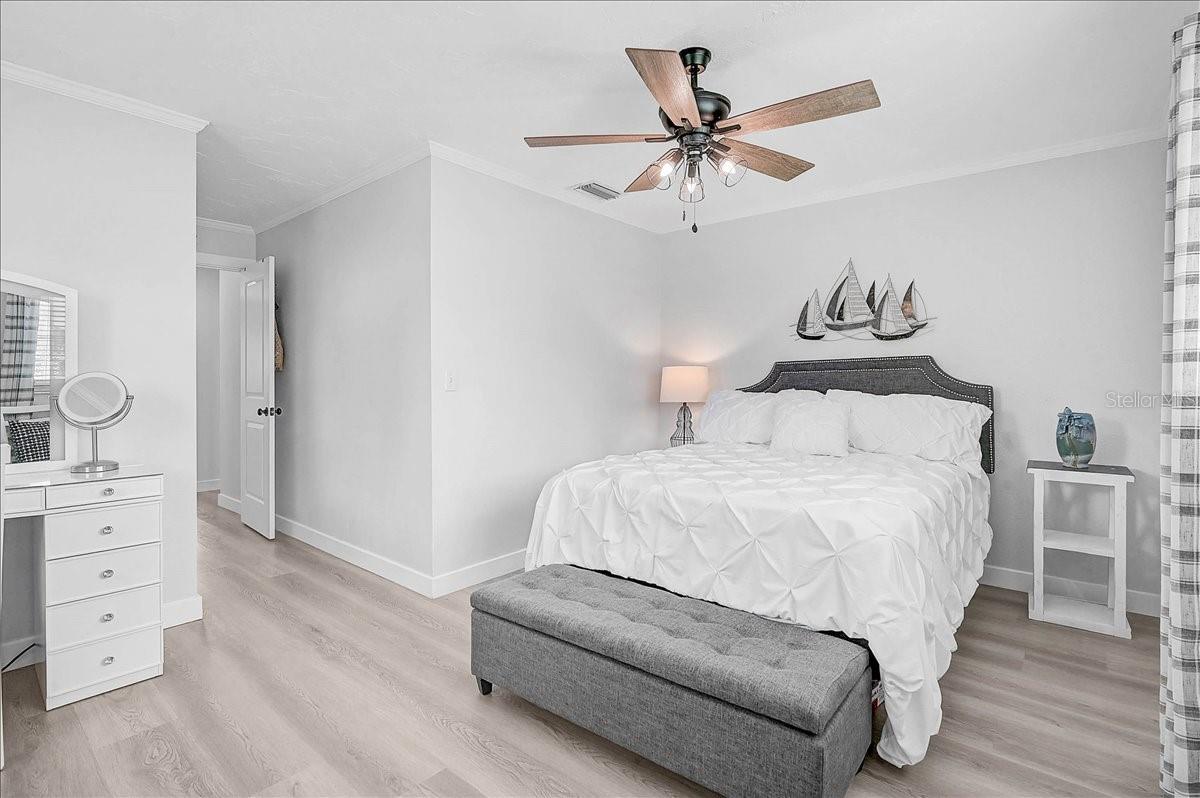 PARKWAY VILLAS - Residential