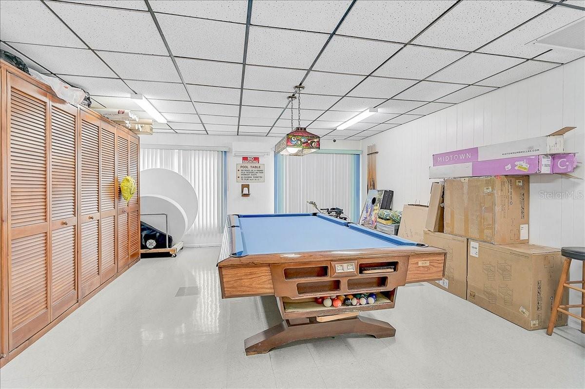 PARKWAY VILLAS - Residential