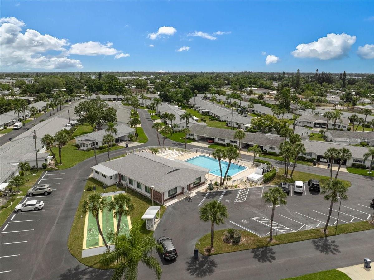 PARKWAY VILLAS - Residential