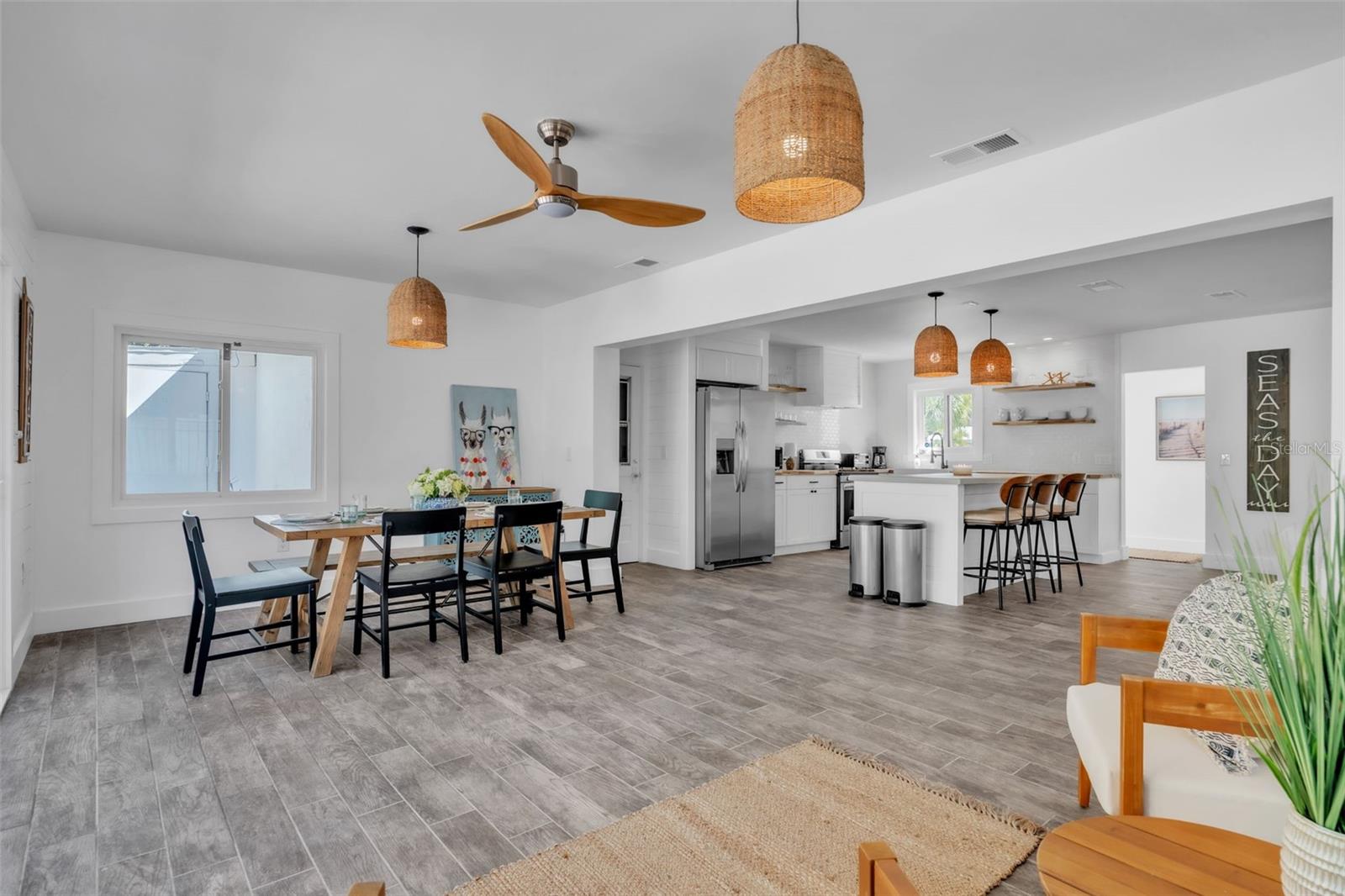 LAKE LA VISTA REP - Residential