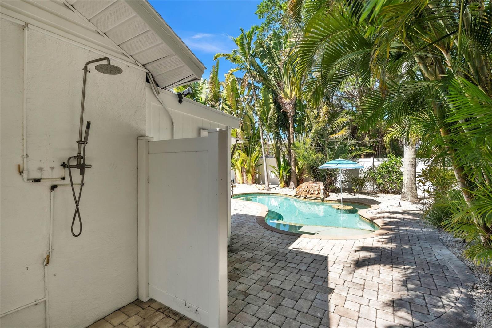 LAKE LA VISTA REP - Residential