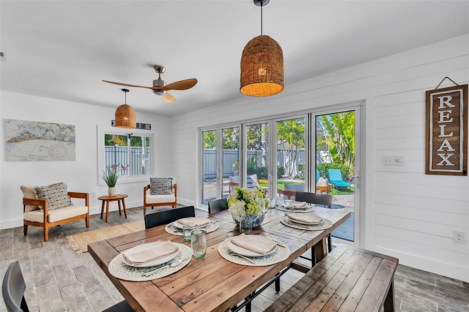 LAKE LA VISTA REP - Residential