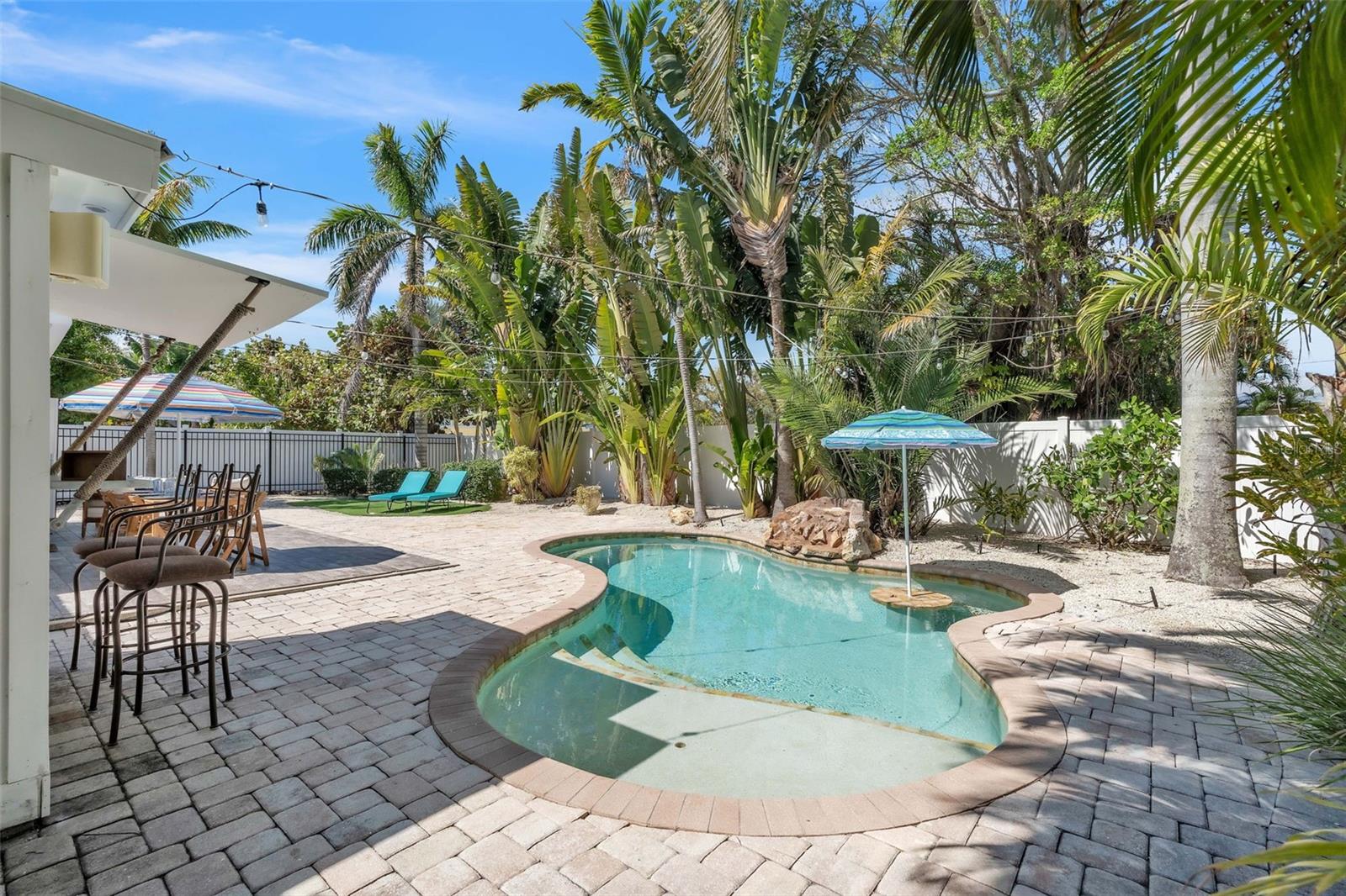 LAKE LA VISTA REP - Residential