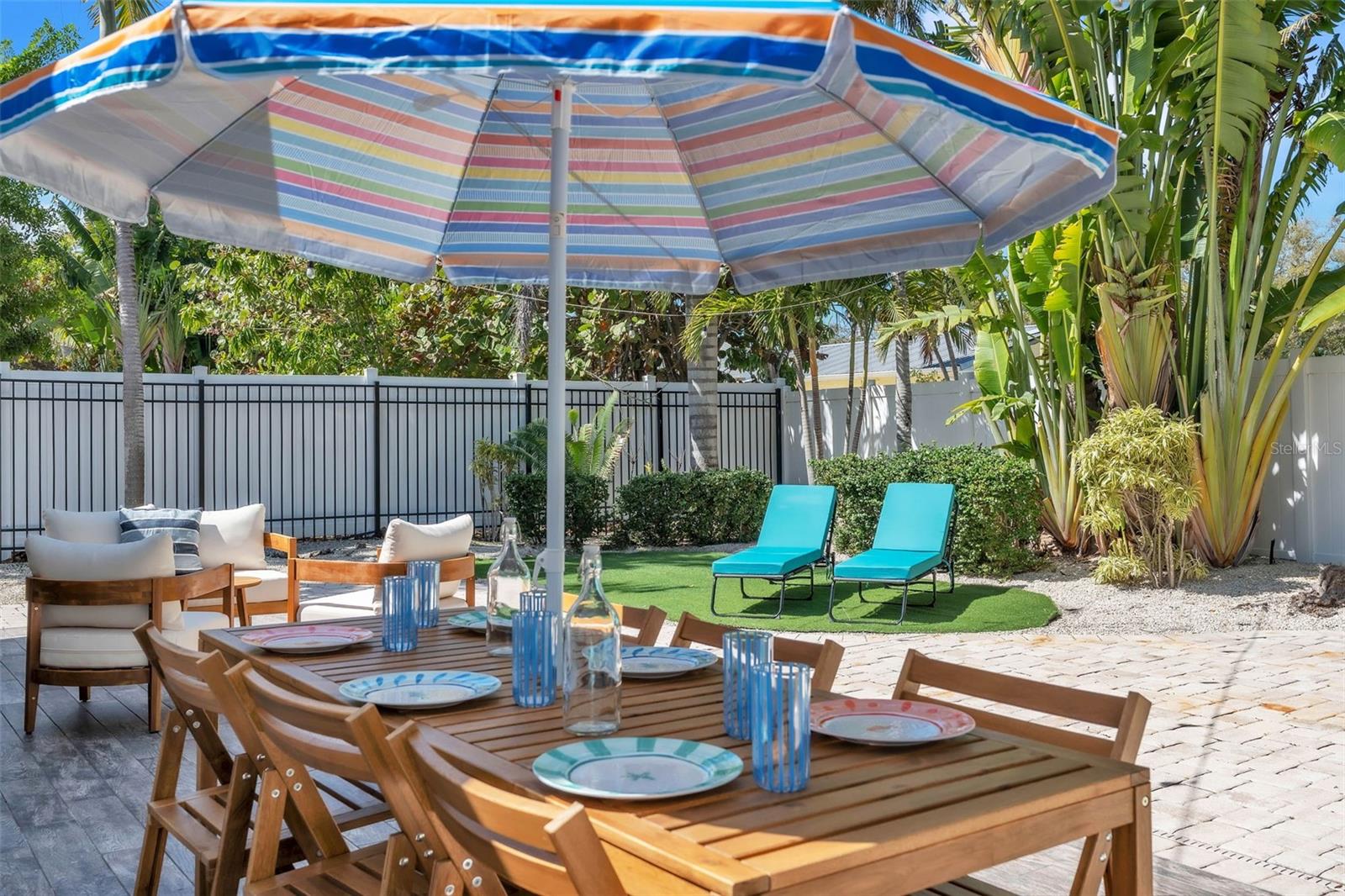 LAKE LA VISTA REP - Residential