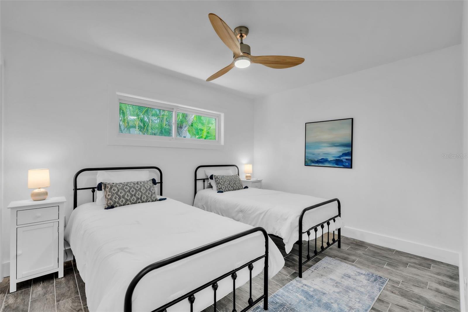 LAKE LA VISTA REP - Residential