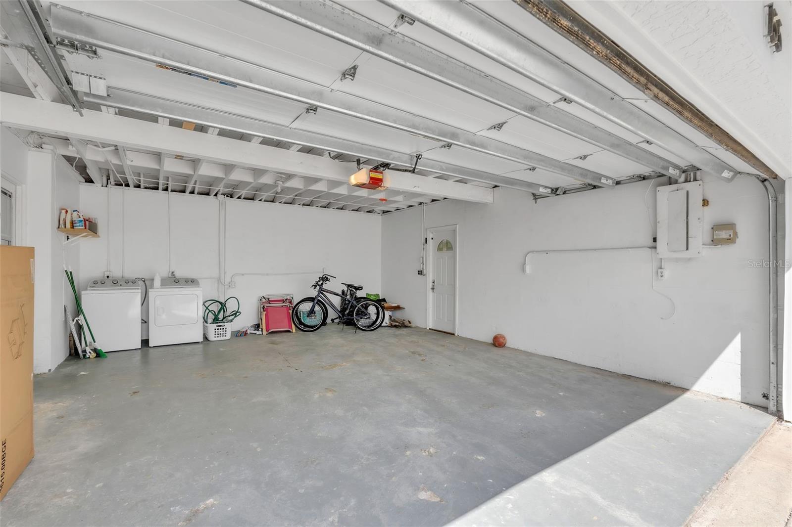 LAKE LA VISTA REP - Residential