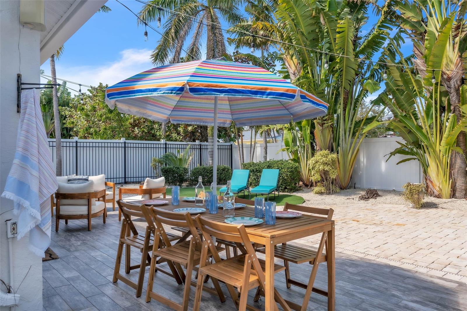 LAKE LA VISTA REP - Residential