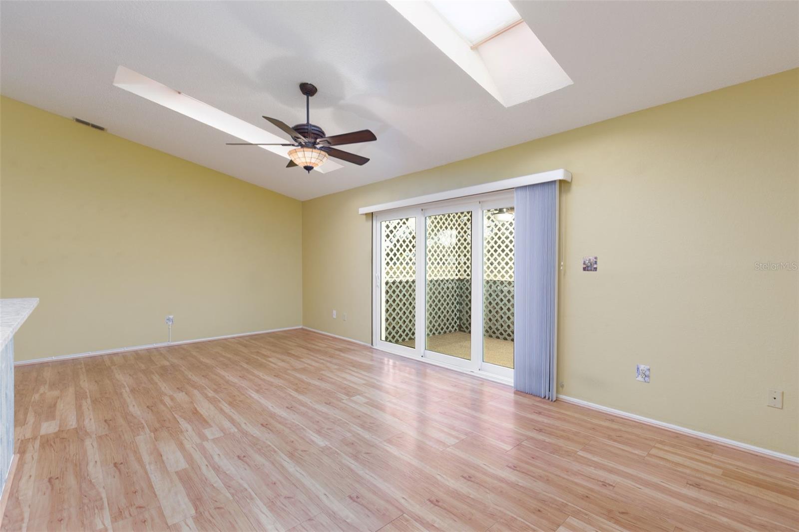 LAKE FOREST CONDO - Residential