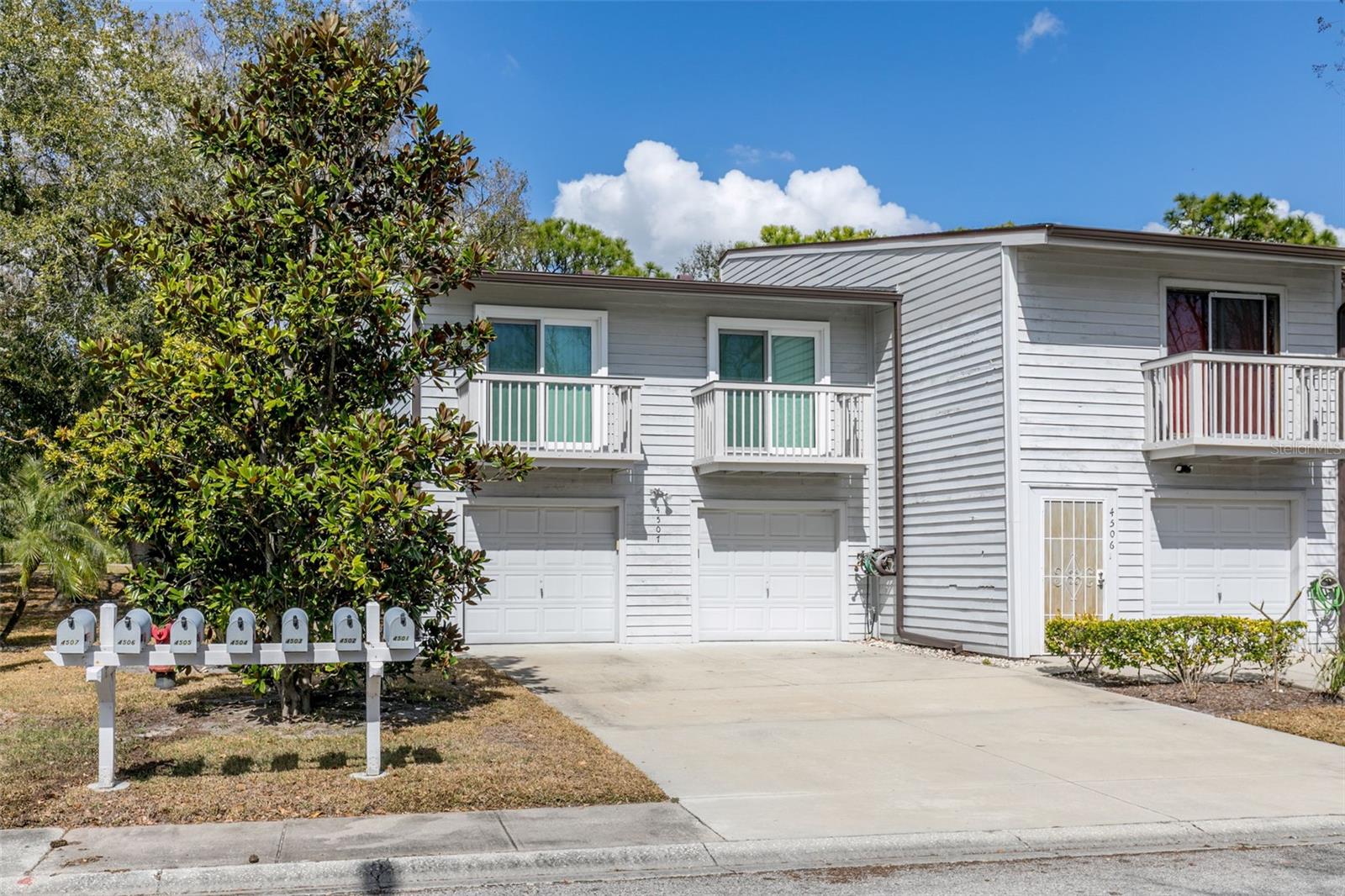 LAKE FOREST CONDO - Residential