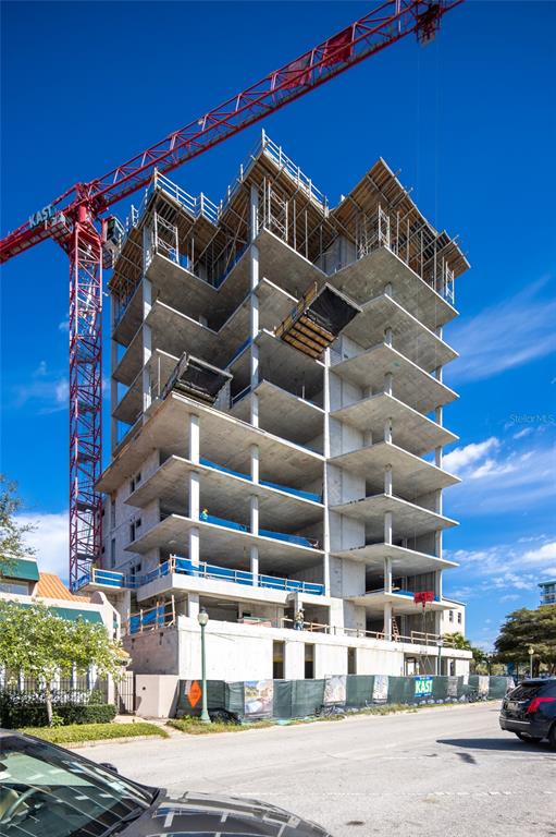 THE COLLECTION CONDOMINIUM - Residential