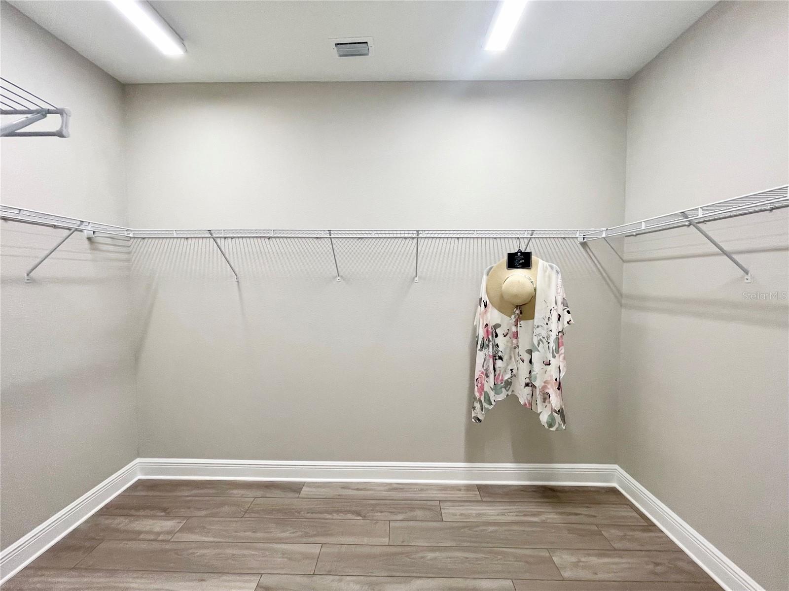 GRAND PALM PH 2B - Residential Lease